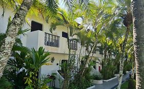Apartamento - Cond. Winbledon - Praia Toninhas